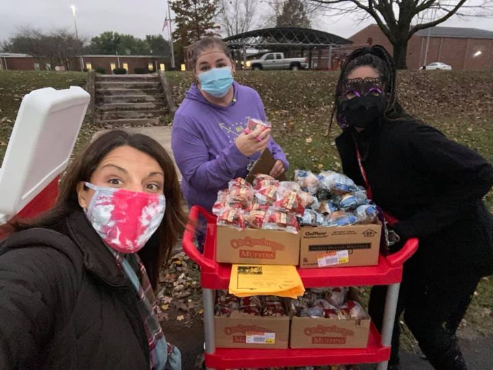 Drive thru Muffins with Mom’s was a success this morning despite the cold weather.…